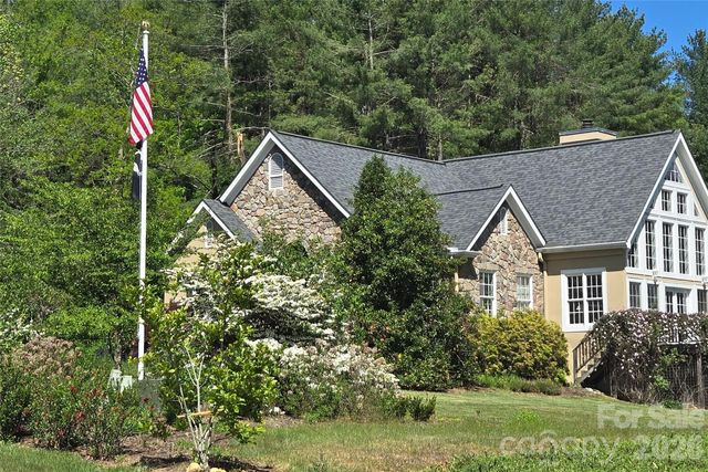 7 Ashley Road, Asheville, NC 28805
