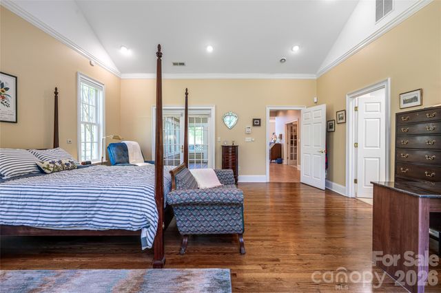 7 Ashley Road, Asheville, NC 28805