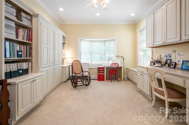 7 Ashley Road, Asheville, NC 28805