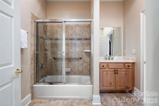 7 Ashley Road, Asheville, NC 28805