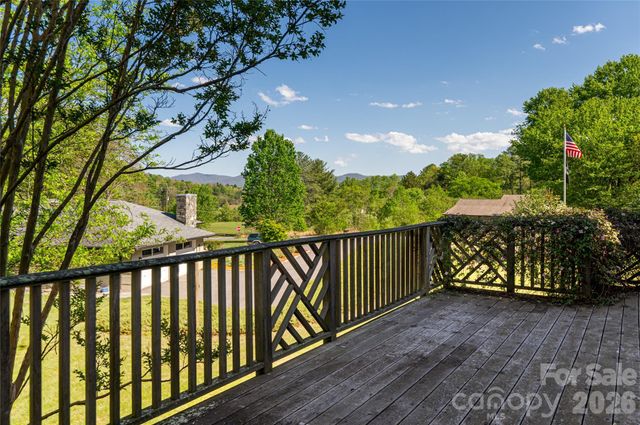 7 Ashley Road, Asheville, NC 28805