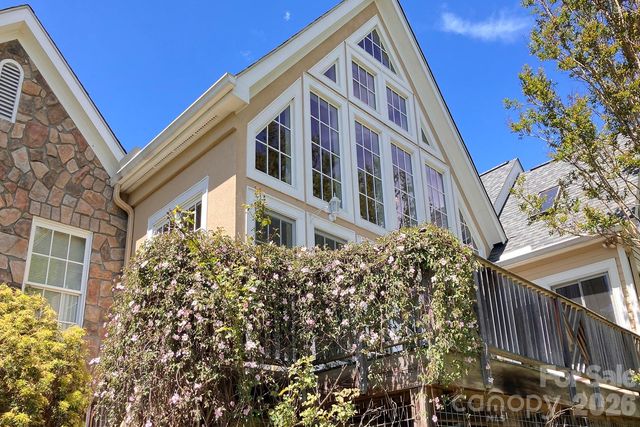 7 Ashley Road, Asheville, NC 28805