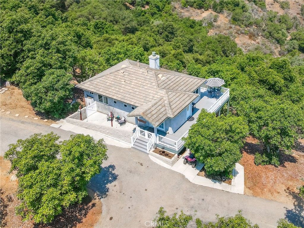 2125 Puerto Del Mundo, Fallbrook, CA 92028 — photo 3