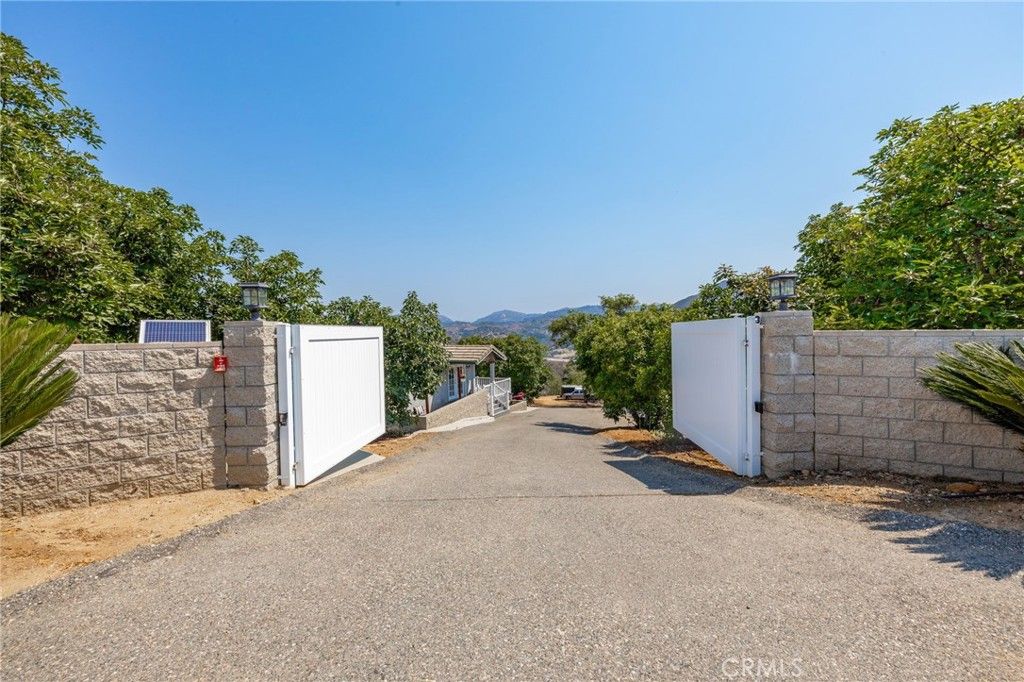 2125 Puerto Del Mundo, Fallbrook, CA 92028 — photo 4