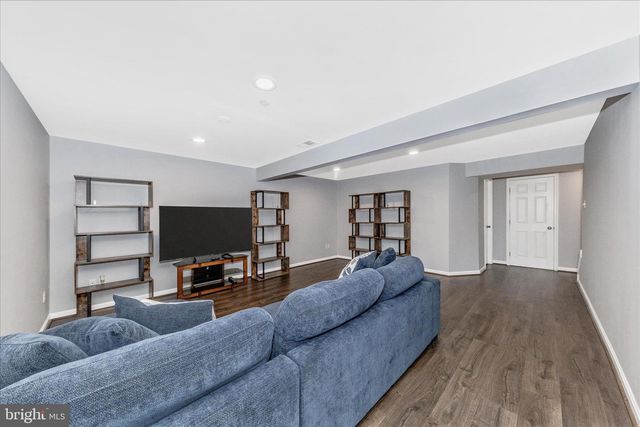 6744 SANDPIPER CT, Frederick, MD 21703