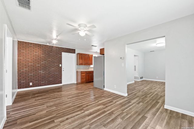 8306 Windover Dr, San Antonio, TX 78218