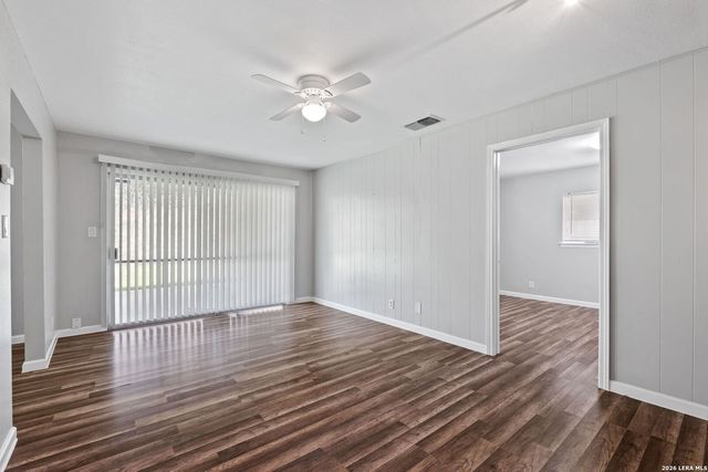 8306 Windover Dr, San Antonio, TX 78218