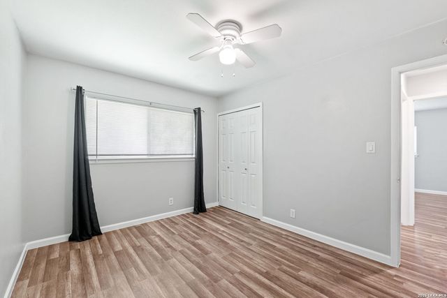 8306 Windover Dr, San Antonio, TX 78218