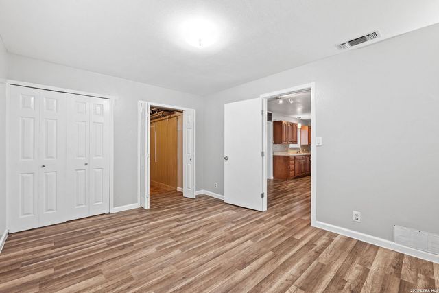 8306 Windover Dr, San Antonio, TX 78218