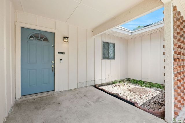 8306 Windover Dr, San Antonio, TX 78218