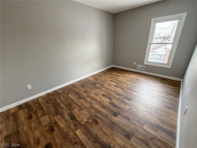 252 State Street, Struthers, OH 44471