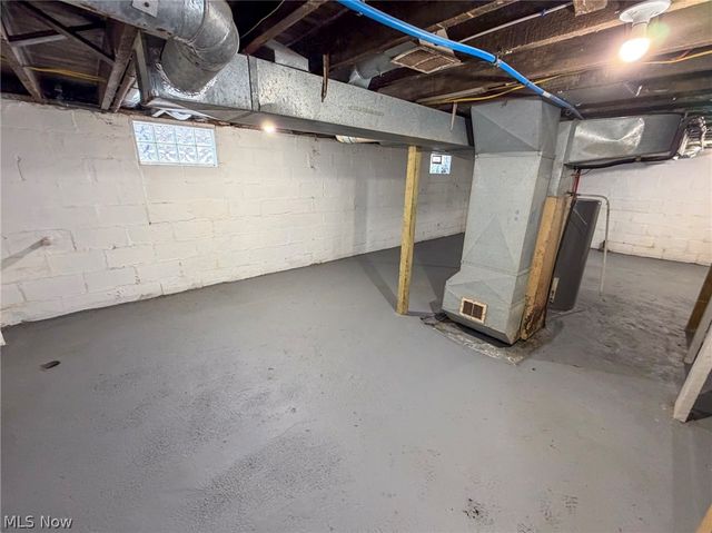 252 State Street, Struthers, OH 44471