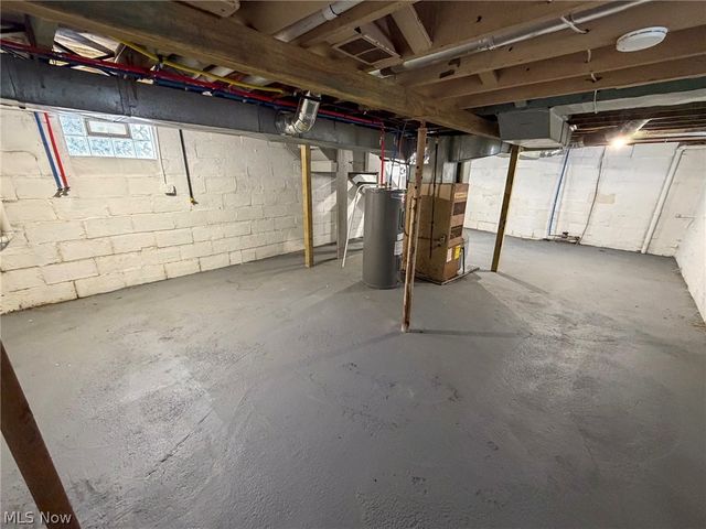 252 State Street, Struthers, OH 44471