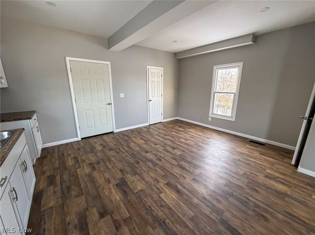 252 State Street, Struthers, OH 44471