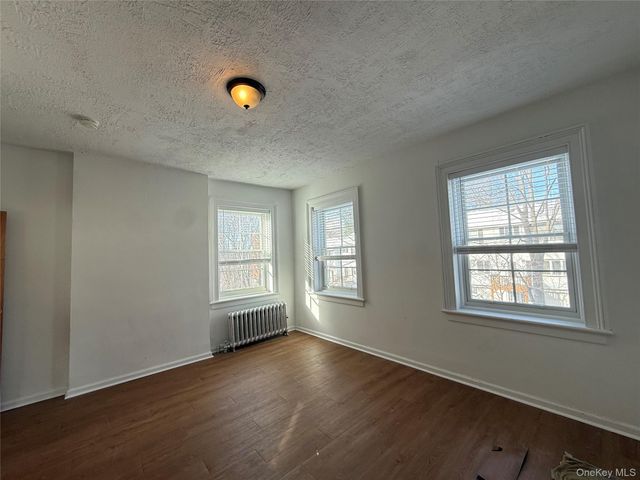 5 Wood Court 2nd Floor, Tarrytown, NY 10591