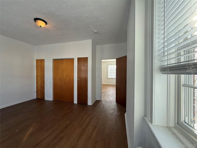 5 Wood Court 2nd Floor, Tarrytown, NY 10591