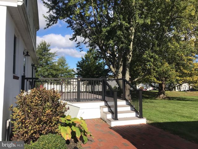 6091 KELLERS CHURCH RD, Pipersville, PA 18947