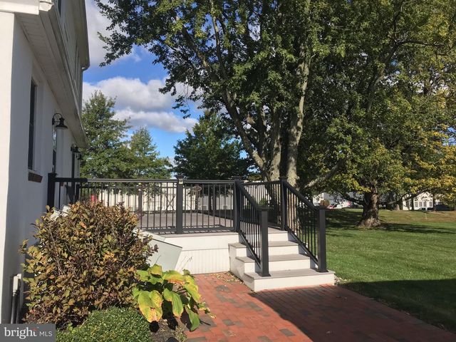 6091 KELLERS CHURCH RD, Pipersville, PA 18947