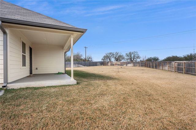 2078 Chief Street, Bryan, TX 77807