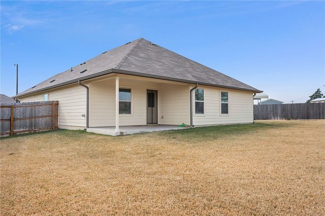 2078 Chief Street, Bryan, TX 77807
