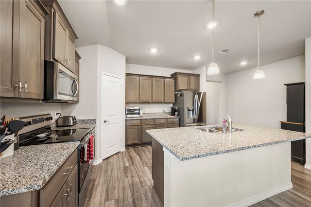 2078 Chief Street, Bryan, TX 77807