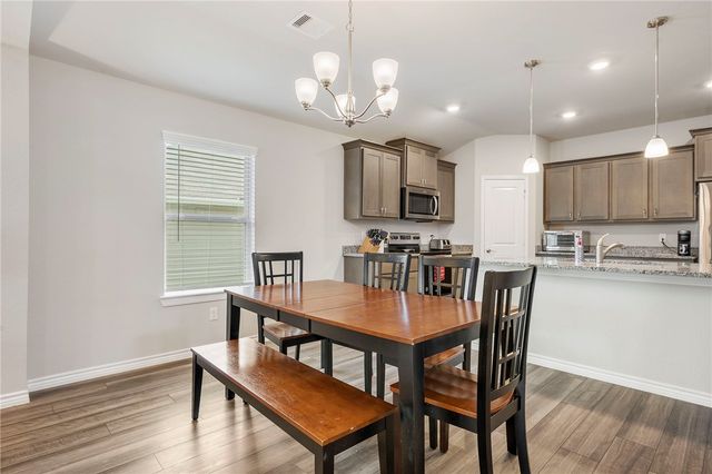 2078 Chief Street, Bryan, TX 77807