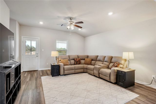 2078 Chief Street, Bryan, TX 77807