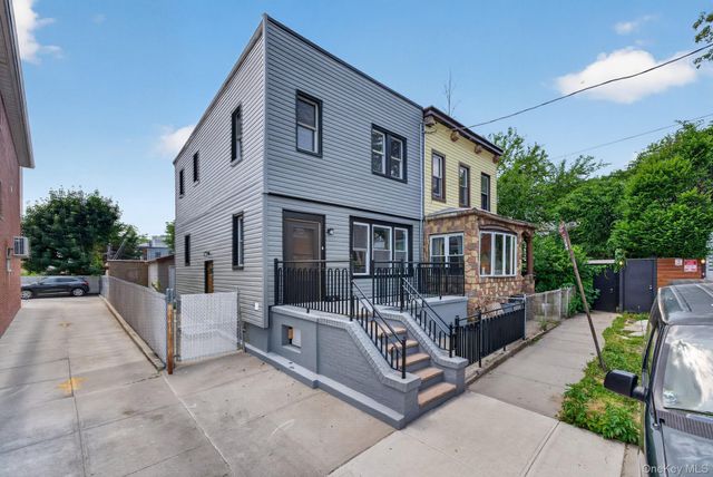 33 Cox Place, Brooklyn, NY 11208