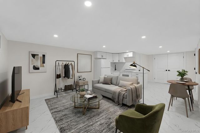 33 Cox Place, Brooklyn, NY 11208