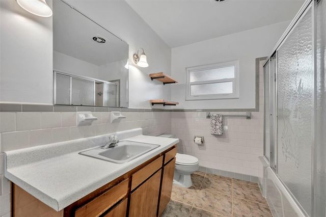 119 LAKE DRIVE, Oviedo, FL 32765