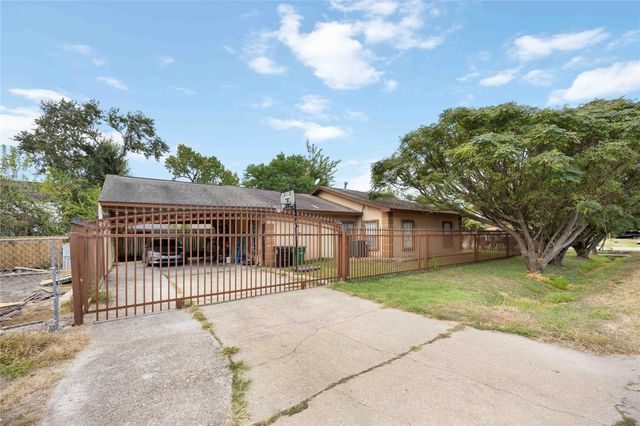 7334 Anzac Street, Houston, TX 77020