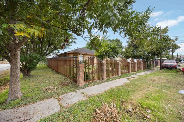 7334 Anzac Street, Houston, TX 77020