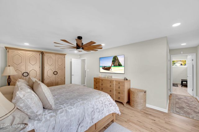 11 Hansom Lane, Marlboro, NJ 07726