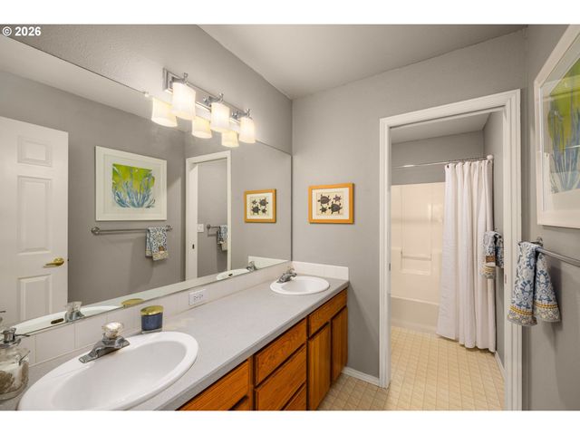 12727 Sw 60TH Ct, Portland, OR 97219