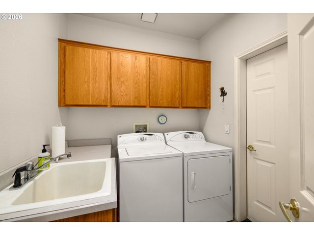 12727 Sw 60TH Ct, Portland, OR 97219