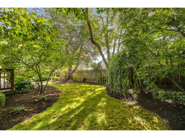 12727 Sw 60TH Ct, Portland, OR 97219