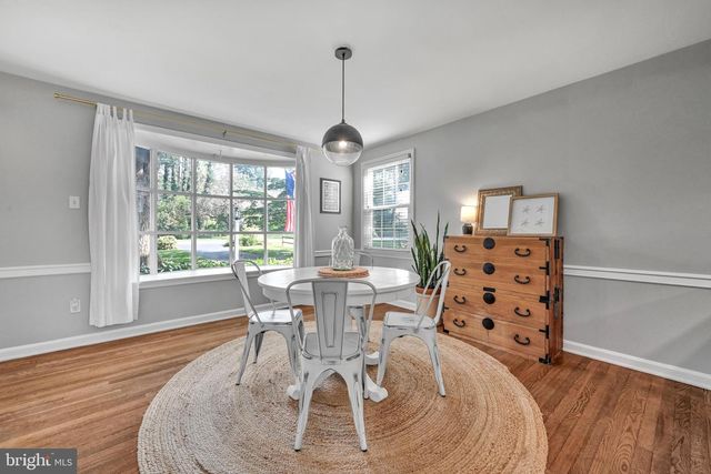 30 GLEN MOORE CIR, Lancaster, PA 17601