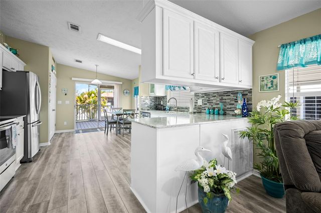 9086 PINEHAVEN WAY, Englewood, FL 34224