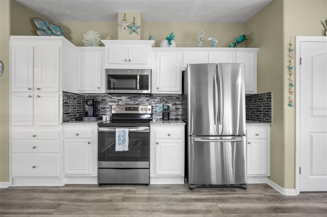9086 PINEHAVEN WAY, Englewood, FL 34224