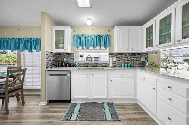 9086 PINEHAVEN WAY, Englewood, FL 34224