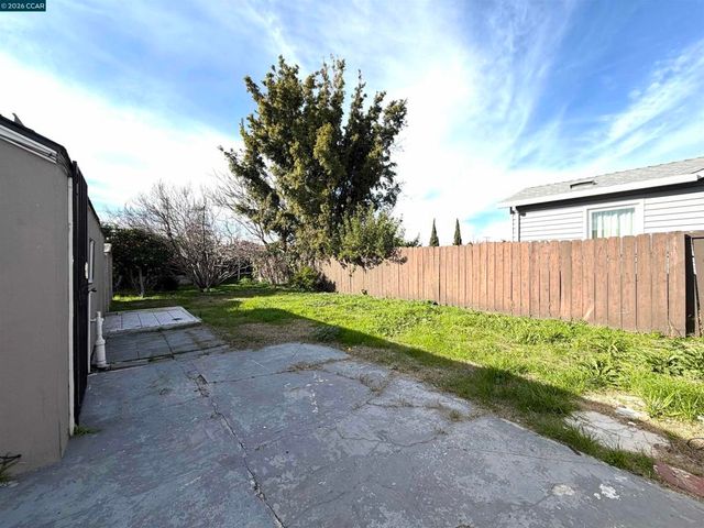 1625 Thrush Ave, San Leandro, CA 94578