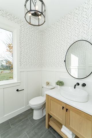 2630 Scenic Point Drive SW, Rochester, MN 55902