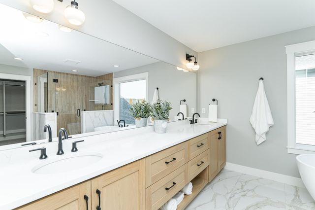 2630 Scenic Point Drive SW, Rochester, MN 55902