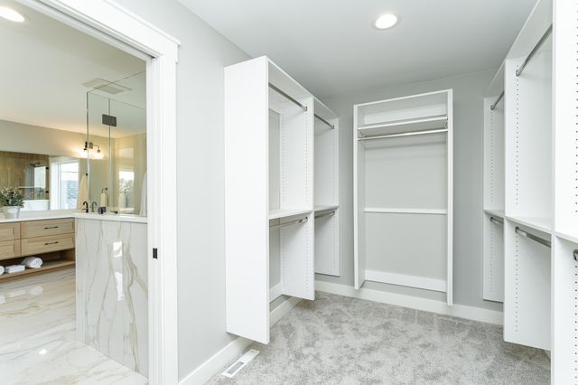 2630 Scenic Point Drive SW, Rochester, MN 55902