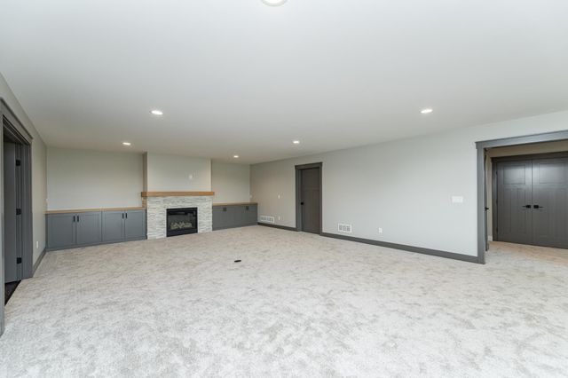 2630 Scenic Point Drive SW, Rochester, MN 55902