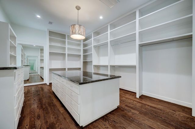 2027 Branard Street, Houston, TX 77098