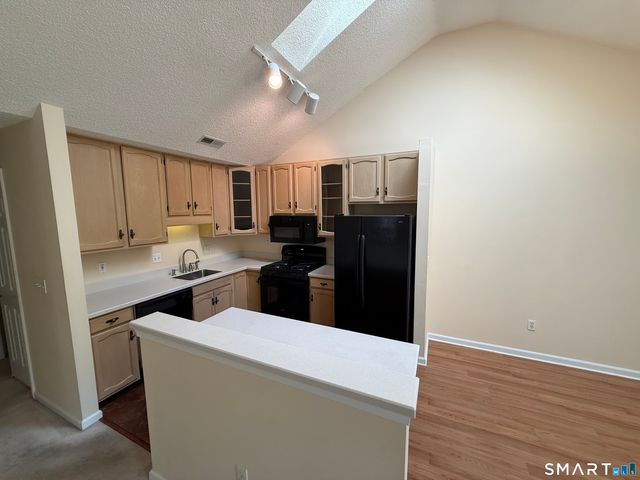 15 Pine Needle Drive 15, Shelton, CT 06484