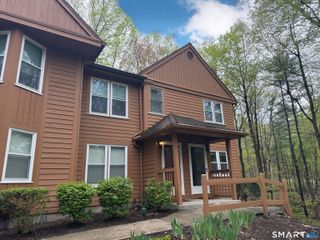 15 Pine Needle Drive 15, Shelton, CT 06484