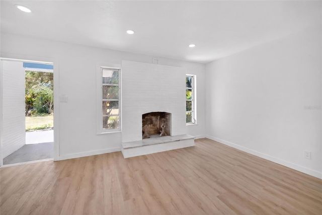 4725 N TUTTLE AVENUE, Sarasota, FL 34234