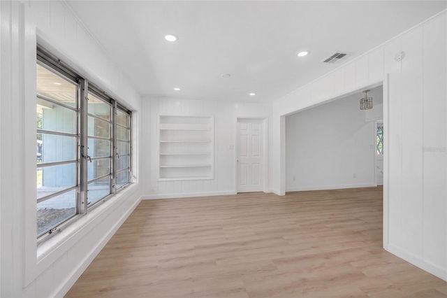 4725 N TUTTLE AVENUE, Sarasota, FL 34234